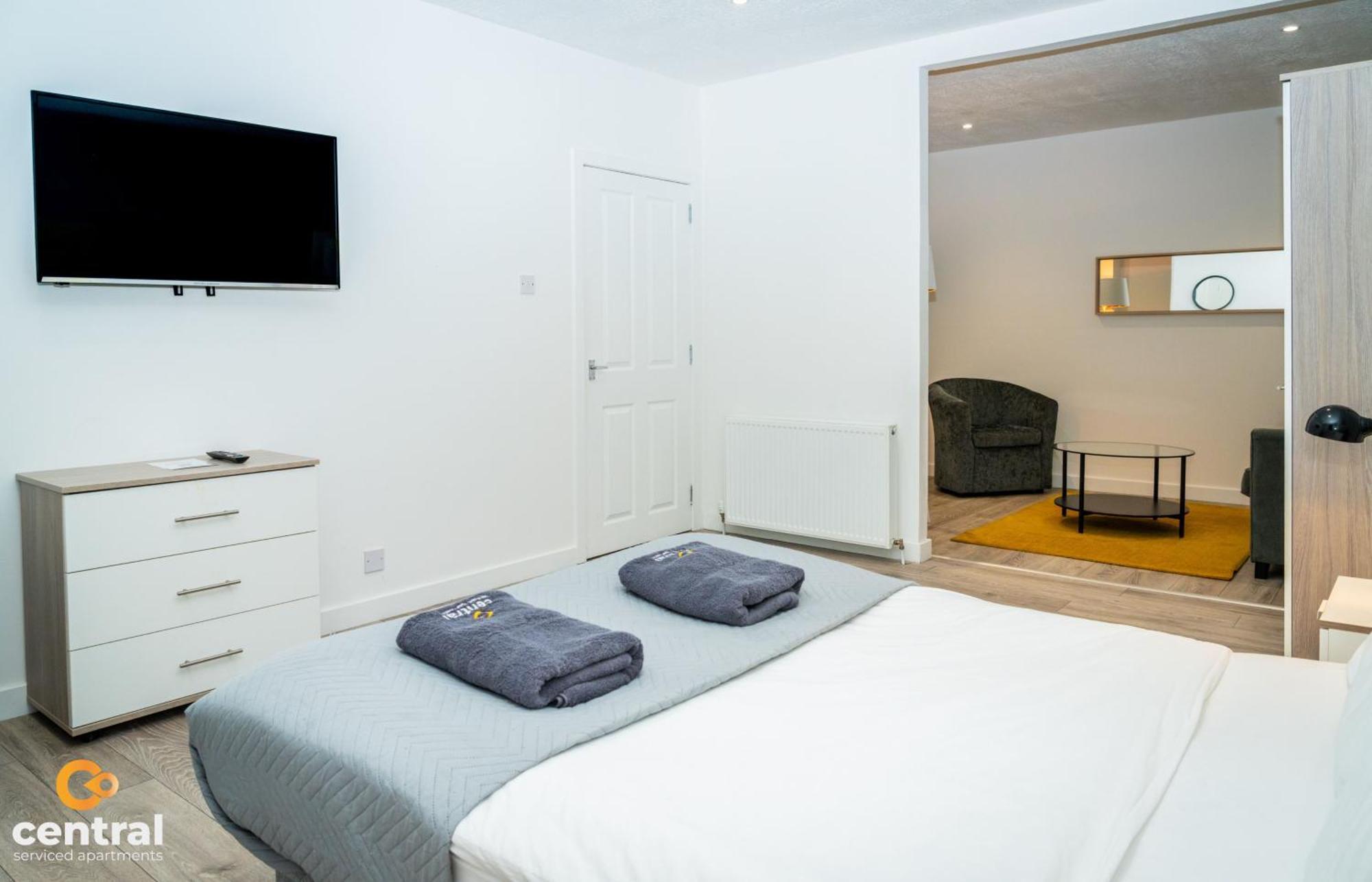 Central Serviced Apartments: Cozy 2-Bedroom Near City Centre & Transport Dundee Exterior photo
